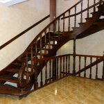 Бизнес-идея изготовления лестниц