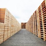Склад деревянных поддонов