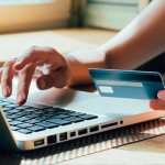 ТОП-10 лучших дебетовых карт с кэшбэком и процентами на остаток – Рейтинг 2020