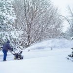 Зимний бизнес: как заработать на уборке снега